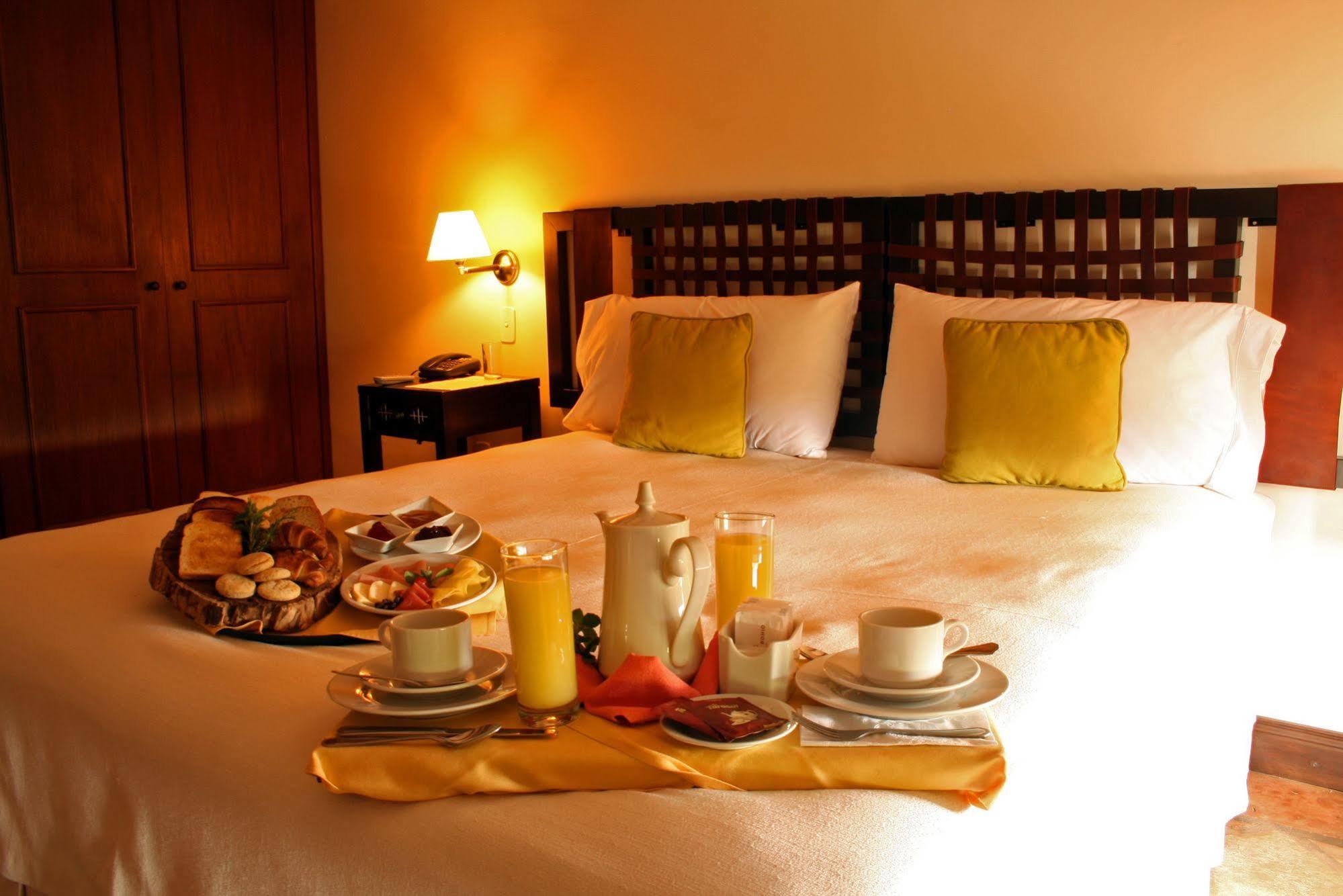 Altalaluna Hotel Boutique & Spa Кафаяте Екстериор снимка